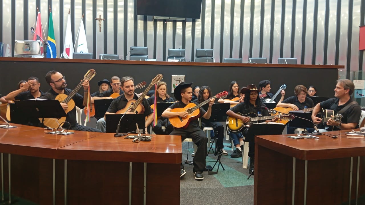 Orquestra de Violas e Violões João Franco celebra aniversário com concerto especial nesta quinta